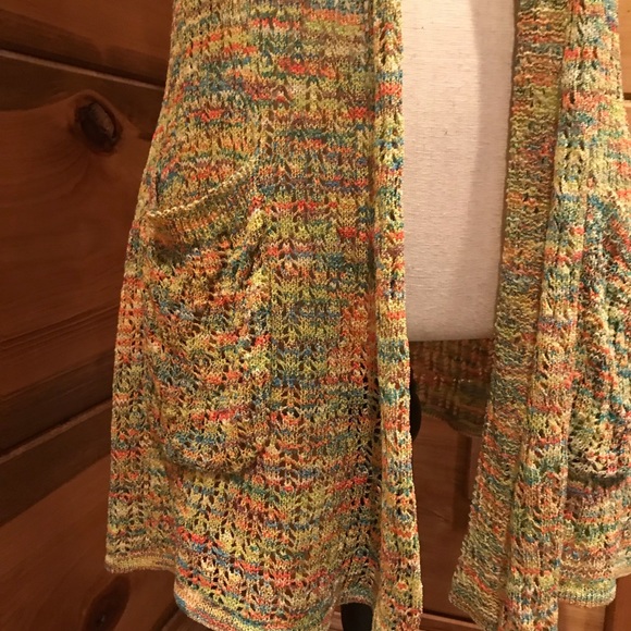 Multi Color Sleeveless Cardigan with Pockets - Picture 2 of 5